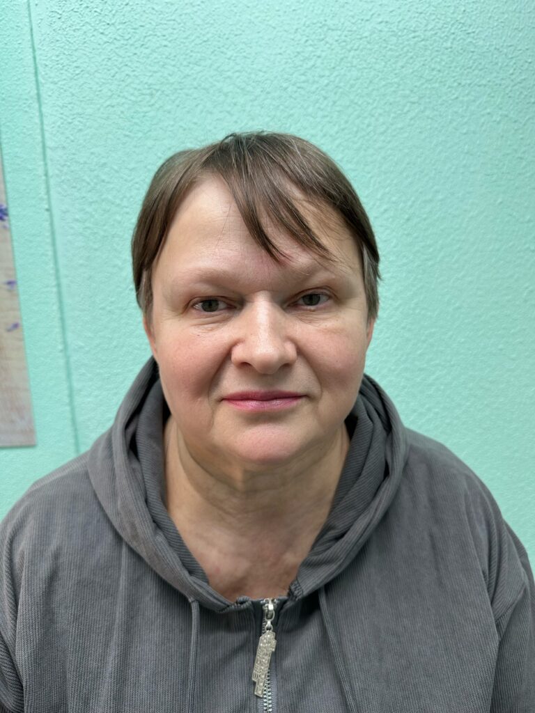 Брови до пудрового напыления на коже 50+